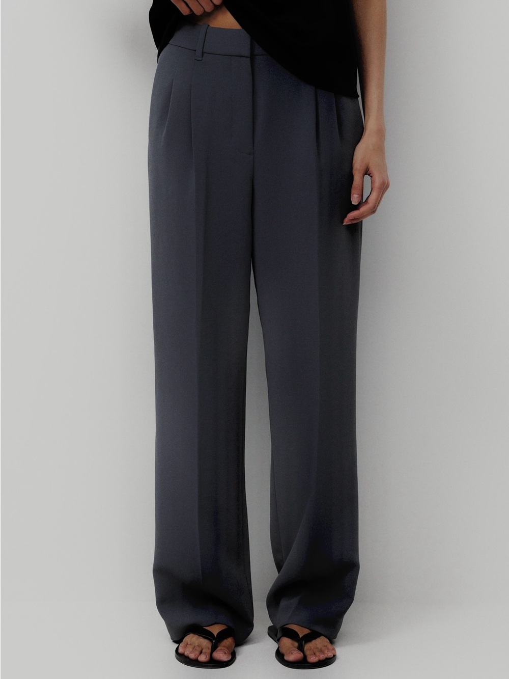Aritzia Wilfred Wide Leg Dress Pants in Charcoal Gray